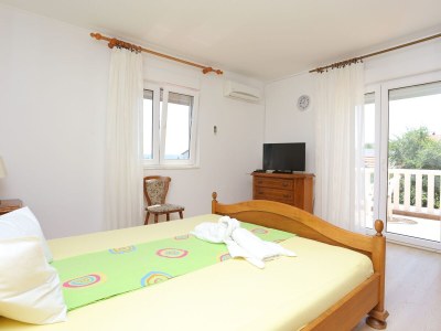 Holiday house Three bedroom house with terrace and sea view Kaštel Štafilić, Kaštela K-21506 - Outdoor photo 21