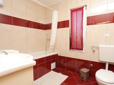 Holiday house Three bedroom house with terrace and sea view Kaštel Štafilić, Kaštela K-21506 - Outdoor photo 27