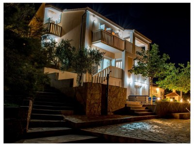 Holiday house Comfortable and spacious house near beach Rogoznica K-22156 - Outdoor photo 8