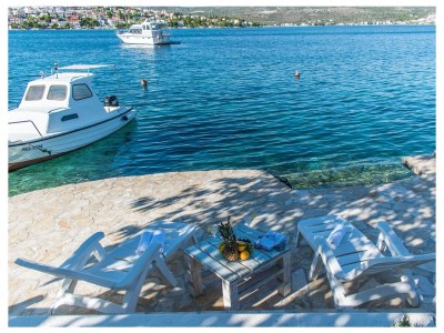 Holiday house Comfortable and spacious house near beach Rogoznica K-22156 - Outdoor photo 10