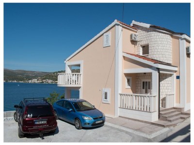 Holiday house Comfortable and spacious house near beach Rogoznica K-22156 - Outdoor photo 14