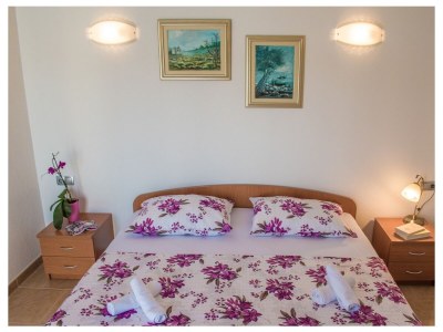 Holiday house Comfortable and spacious house near beach Rogoznica K-22156 - Outdoor photo 19