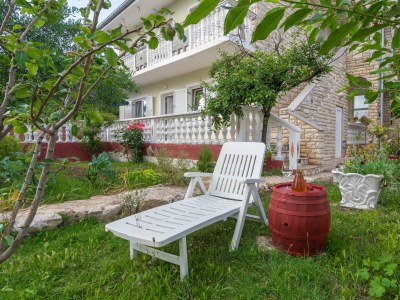 Apartment Three bedroom apartment with terrace Vir A-23606-a in Vir - Apartment