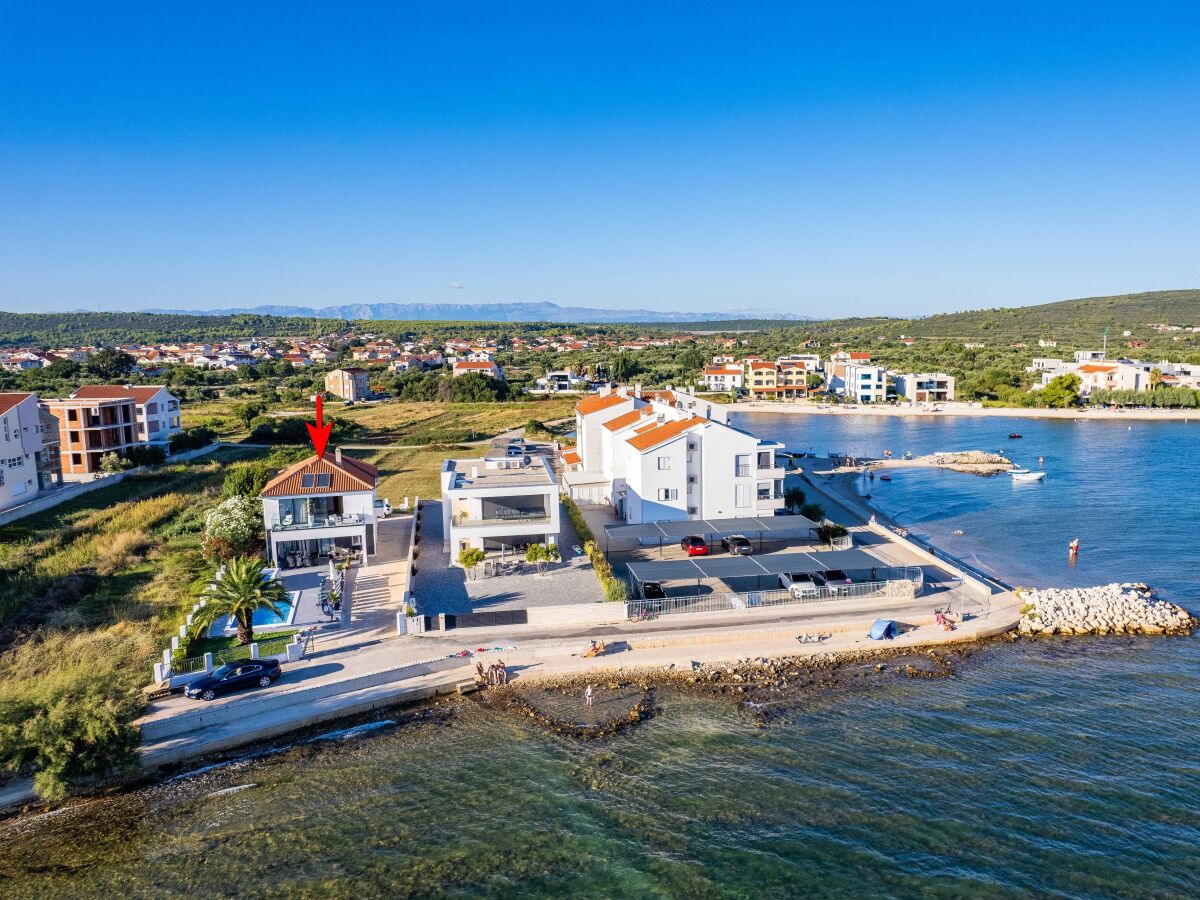 Villa Four-bedroom house near beach Sukošan, Zadar K-22250 - Outdoor photo 2