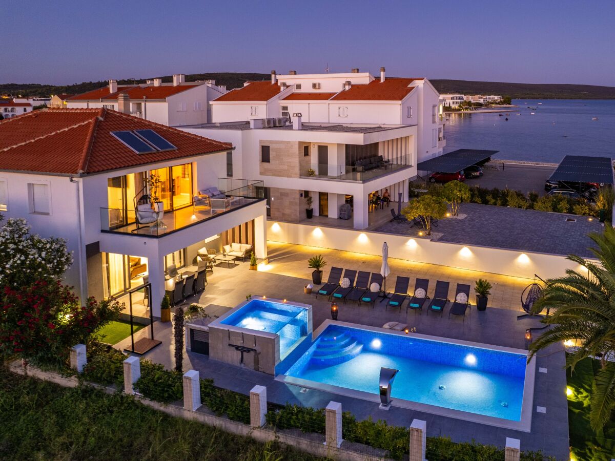 Villa Four-bedroom house near beach Sukošan, Zadar K-22250 - Outdoor photo 3