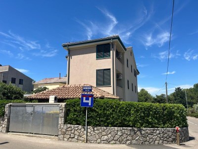 Apartment Two bedroom apartment with balcony and sea view Punat, Krk A-23621-a in Punat - Apartment