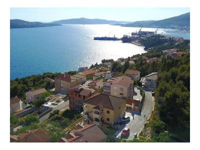 Apartment Three bedroom apartment with terrace and sea view Trogir A-22505-a - Outdoor photo 3