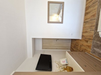 Apartment Three bedroom apartment with terrace and sea view Trogir A-22505-a - Outdoor photo 19