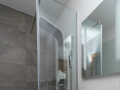 Apartment Three bedroom apartment with terrace and sea view Trogir A-22505-a - Outdoor photo 34