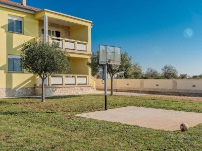 Holiday house Four-bedroom house with terrace Ninski Stanovi, Zadar K-23619 - Outdoor photo 10