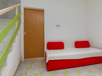 Apartment One bedroom apartment near beach Igrane, Makarska A-23620-a - Outdoor photo 6