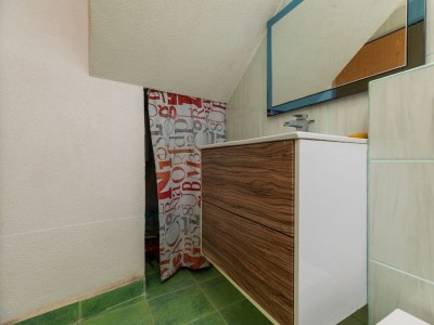 Apartment One bedroom apartment near beach Igrane, Makarska A-23620-a - Outdoor photo 12