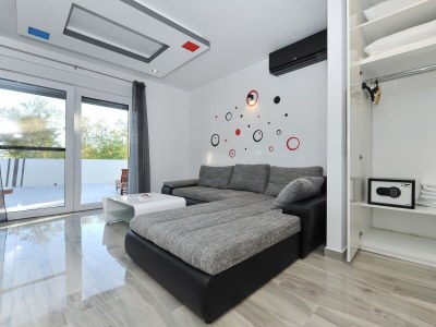 Holiday house Three bedroom house with balcony Privlaka, Zadar K-23636 - Outdoor photo 7