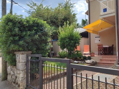 Apartment One bedroom apartment with terrace Malinska, Krk A-23556-a - Outdoor photo 7