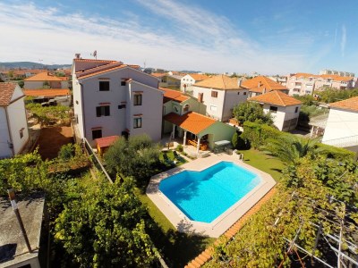 Apartment Two bedroom apartment with terrace Zadar A-23646-b - Outdoor photo 2