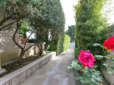 Villa Comfortable and spacious house with terrace and sea view Split K-23559 - Outdoor photo 10