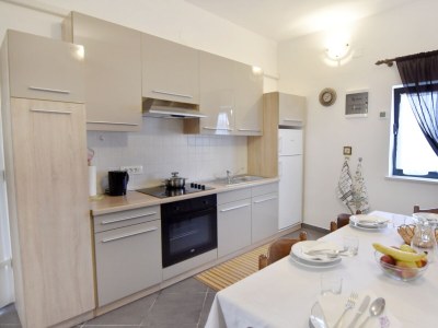 Apartment Two bedroom apartment with terrace Grupija, Umag A-23568-a - Outdoor photo 11