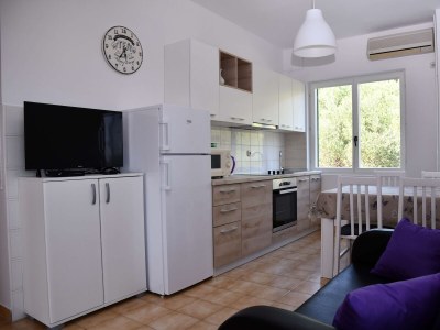 Apartment Two bedroom apartment with balcony and sea view Banjol, Rab A-23240-a - Outdoor photo 5