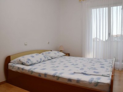 Apartment Two bedroom apartment with balcony and sea view Banjol, Rab A-23240-a - Outdoor photo 7
