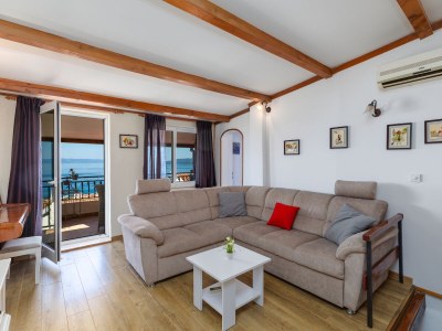 Holiday house Three bedroom house with terrace and sea view Makarska K-23571 in Makarska - Holiday house