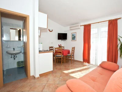 Apartment One bedroom apartment near beach Promajna, Makarska A-2605-a - Outdoor photo 9