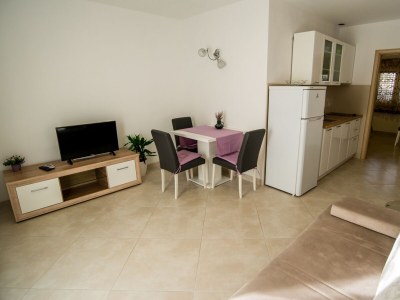 Apartment One bedroom apartment near beach Promajna, Makarska A-2605-d - Outdoor photo 10