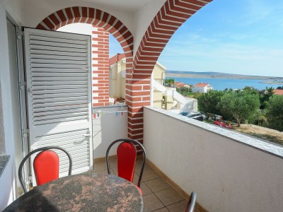Apartment One bedroom apartment with terrace and sea view Caska, Pag A-4109-c in Novalja - Apartment