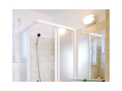 Apartment One bedroom apartment with air-conditioning Vinjerac, Zadar A-3093-j - Outdoor photo 13