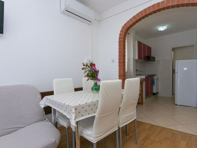 Apartment One bedroom apartment with balcony and sea view Gradac, Makarska A-5198-b in Gradac - Apartment