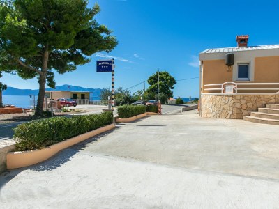 Apartment One bedroom apartment with balcony and sea view Gradac, Makarska A-5198-b - Outdoor photo 9