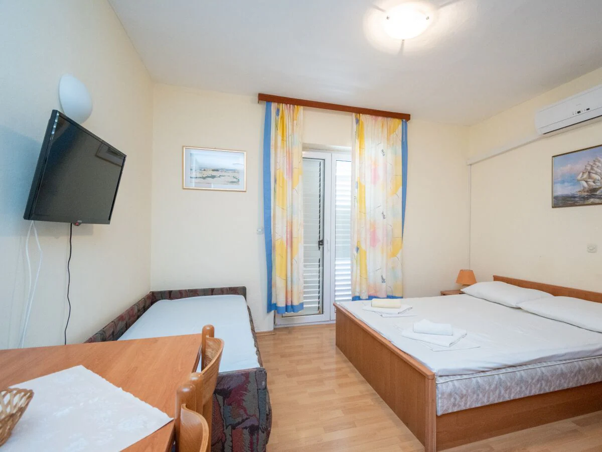 Apartment Studio flat near beach Ražanac, Zadar AS-5766-b