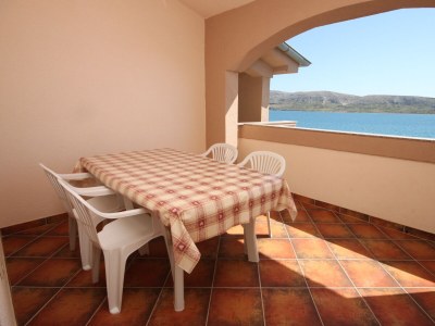 Apartment One bedroom apartment near beach Kustići, Pag A-6376-b in Zubovici - Apartment