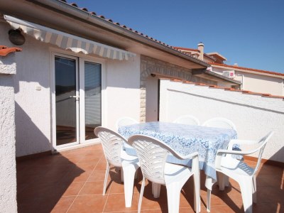 Apartment Two bedroom apartment near beach Kustići, Pag A-6376-c - Outdoor photo 25