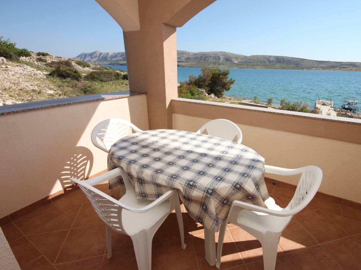 Apartment Two bedroom apartment near beach Kustići, Pag A-6376-e