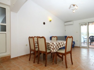 Apartment Two bedroom apartment near beach Kustići, Pag A-6376-f - Outdoor photo 13