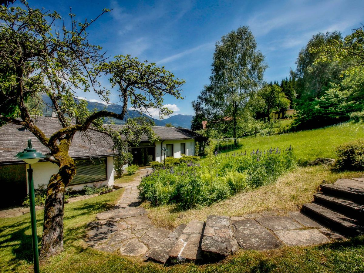 Holiday house Seehaus B | Waldstrand Berger - Outdoor photo 2