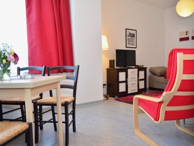 Holiday apartment "Universität" in the Wintergartenhochhaus building. in Leipzig - Holiday apartment