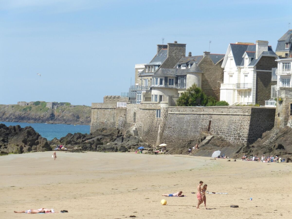 Holiday house Stone House in St Malo near Sandy Beach - Outdoor photo 2