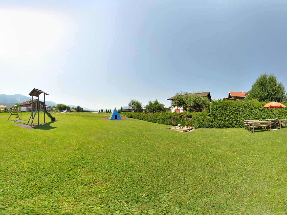 Holiday apartment Mittagskogel - am Faaker See, Villa Karglhof - Outdoor photo 4