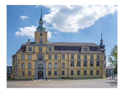 Holiday apartment “the basement” – the coolest short-term stay in town - Environment photo 29