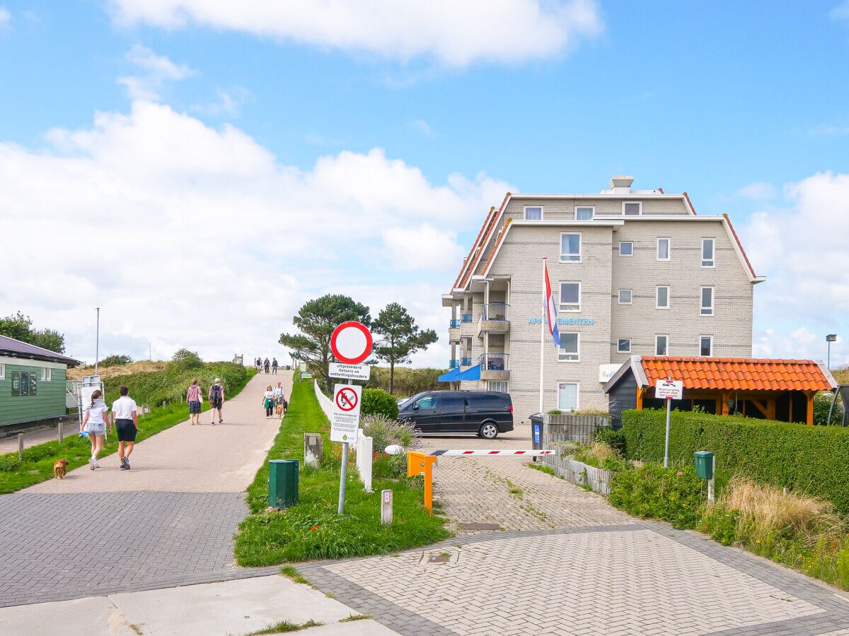 Holiday apartment Callantsduyne 24 - Outdoor photo 2