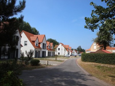 Holiday park Stylish Comfort by the Opal Coast - Outdoor photo 11