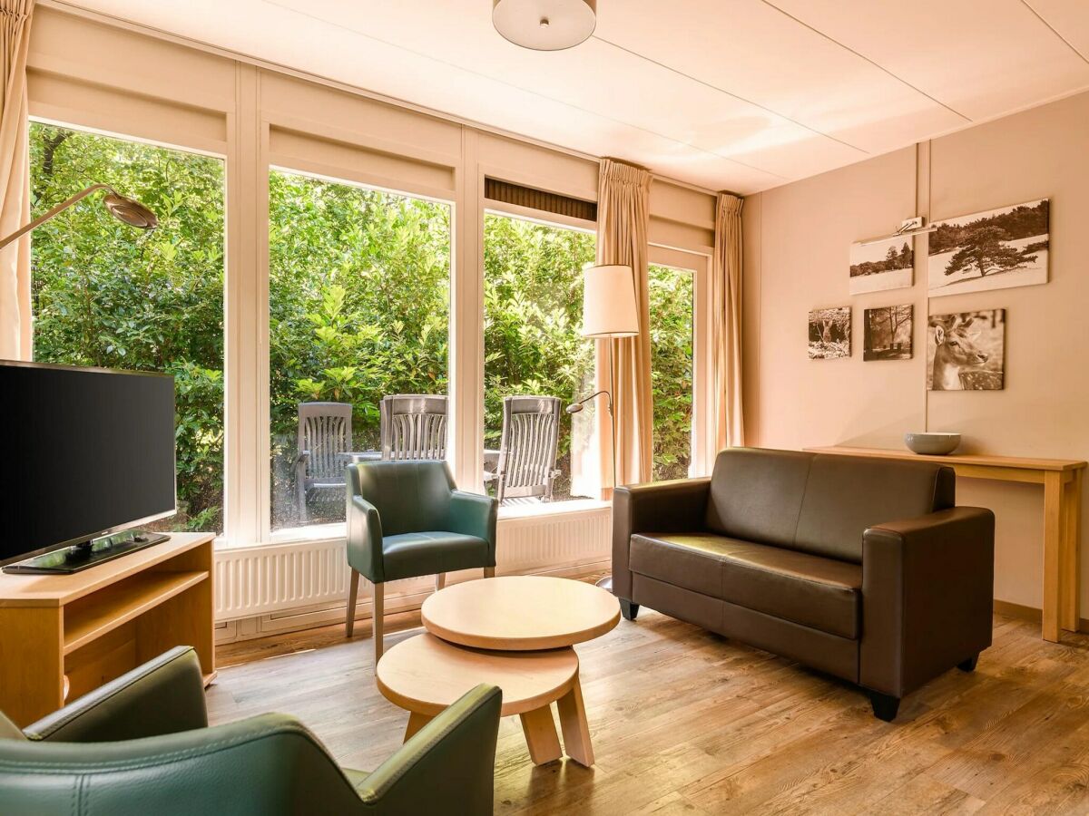 Holiday park Stylish Forest Bungalow for 4 in the Veluwe - Features photo 4