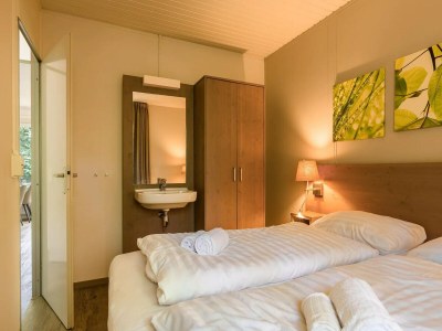 Holiday park Stylish Forest Bungalow for 4 in the Veluwe - Features photo 10