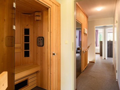 Holiday park Rollstuhlgerechter Bungalow mit Sauna - Outdoor photo 12