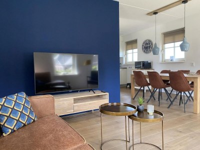 Holiday park Wellness-Bungalow am See mit Whirlpool - Features photo 3