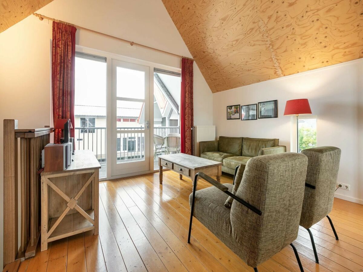 Holiday park Waterfront escape with marina views - Features photo 4