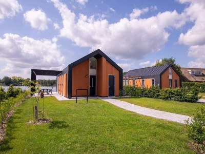 Holiday park Rückzugsort am See mit modernem Komfort - Outdoor photo 2