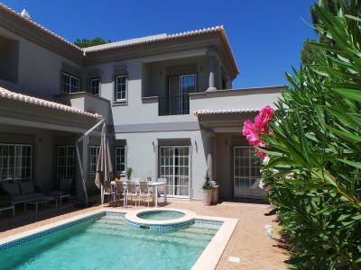 Villa Luxuriöse Villa mit Pool in der Nähe - Outdoor photo 4