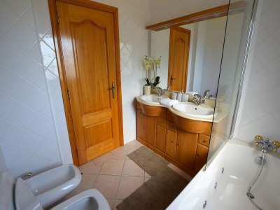 Villa Luxuriöse Villa mit Pool in der Nähe - Features photo 29